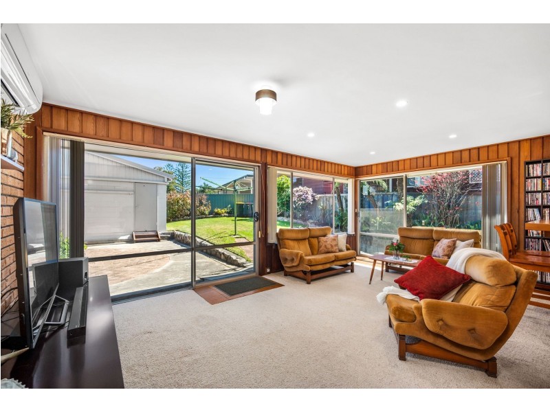 3 Lois Crescent, Cardiff NSW 2285