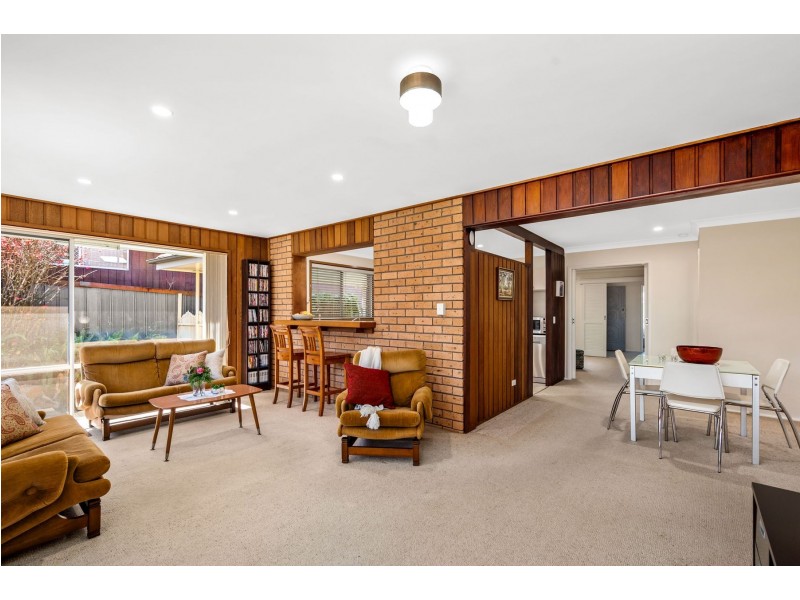 3 Lois Crescent, Cardiff NSW 2285