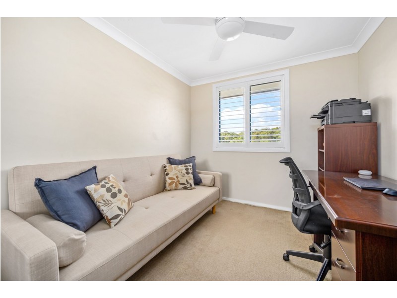 8 Fitzwilliam Circuit, Macquarie Hills NSW 2285