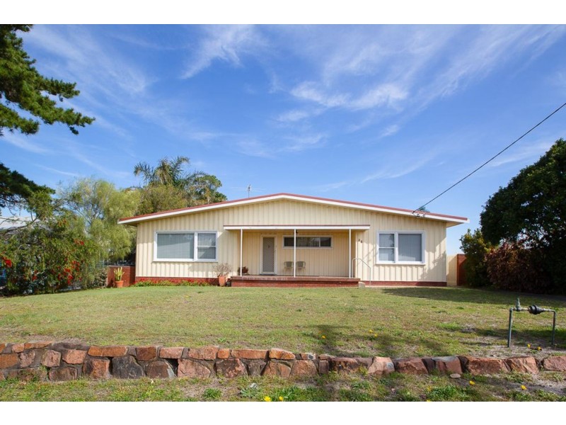 28 Brown Street, Redhead NSW 2290