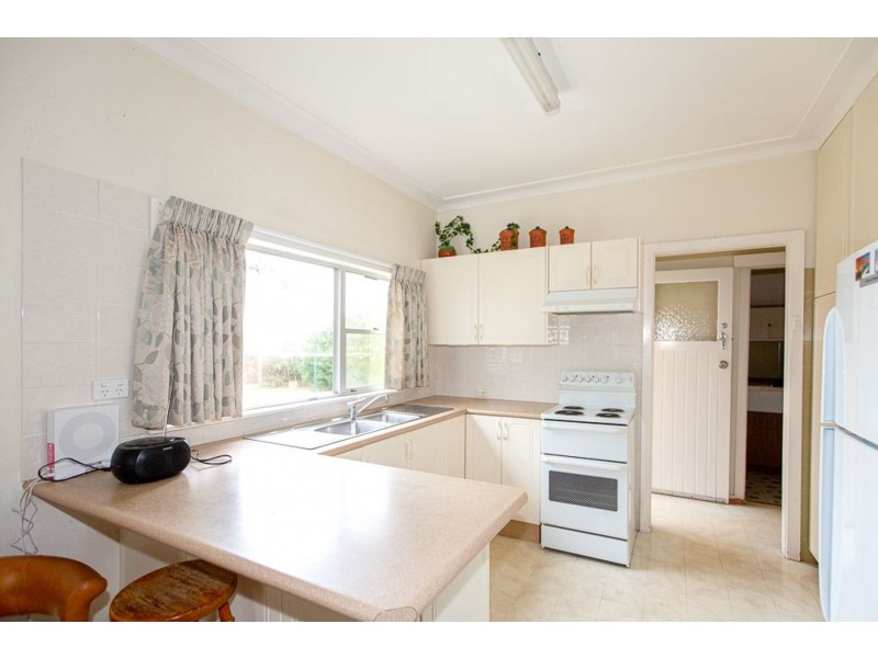 28 Brown Street, Redhead NSW 2290