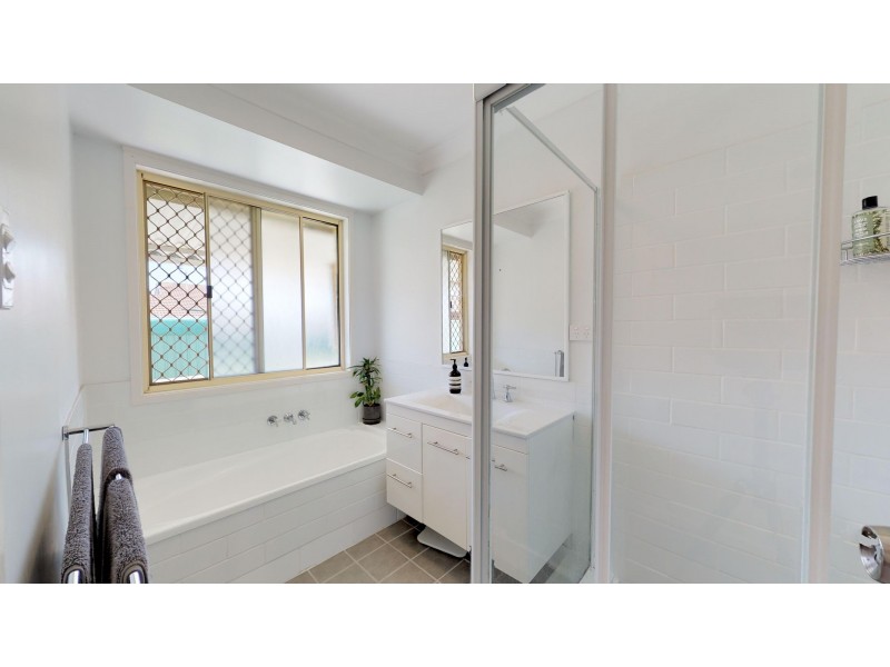 47 Myles Avenue, Warners Bay NSW 2282