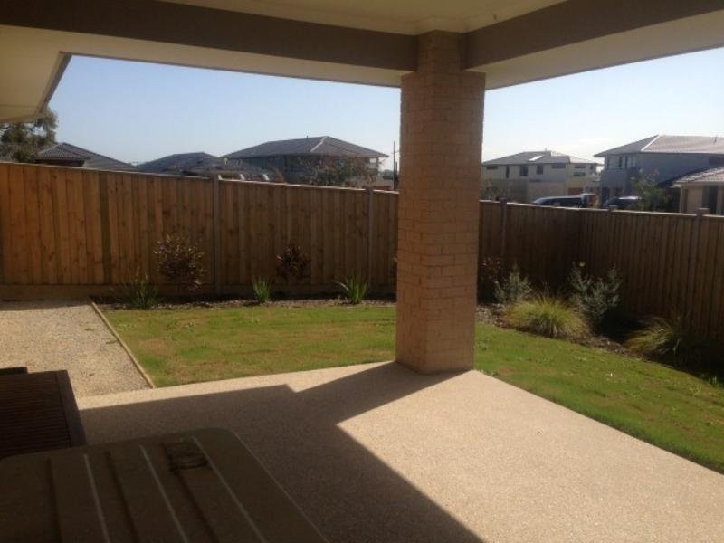 17 Derwent Lane, Sandhurst VIC 3977