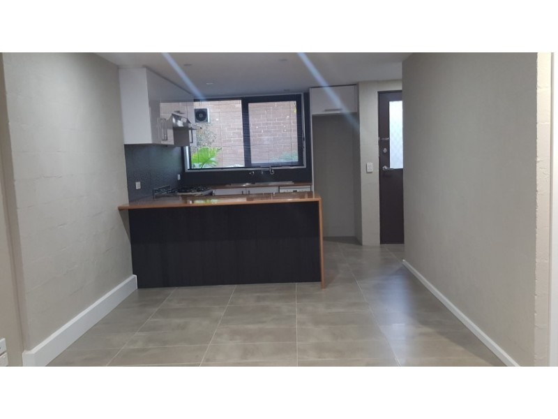 5/12-14 Drummartin Street, Albion VIC 3020