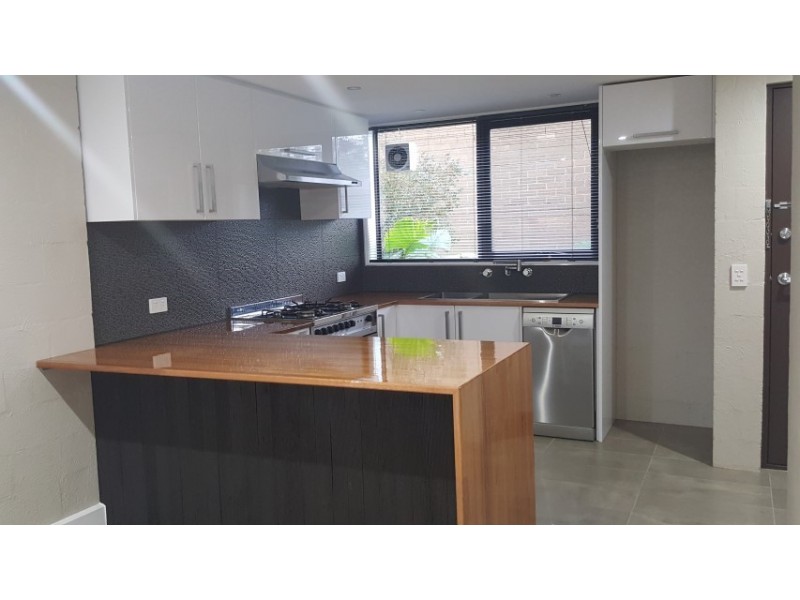 5/12-14 Drummartin Street, Albion VIC 3020