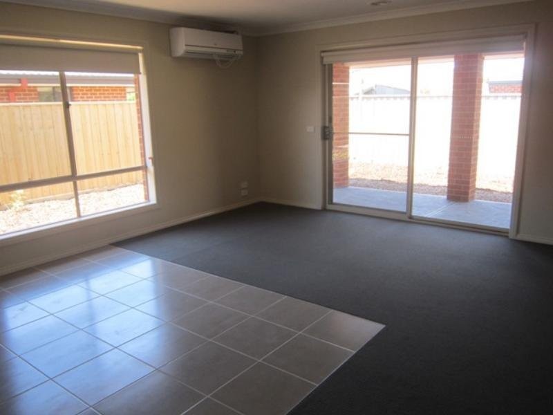 77 Sarissa Street, Lalor VIC 3075