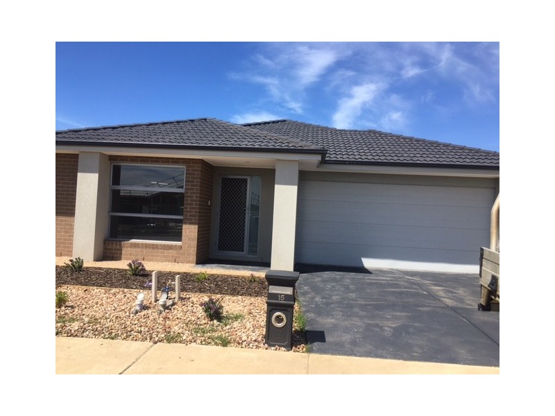 15 Cabane Circuit, Mount Duneed VIC 3216