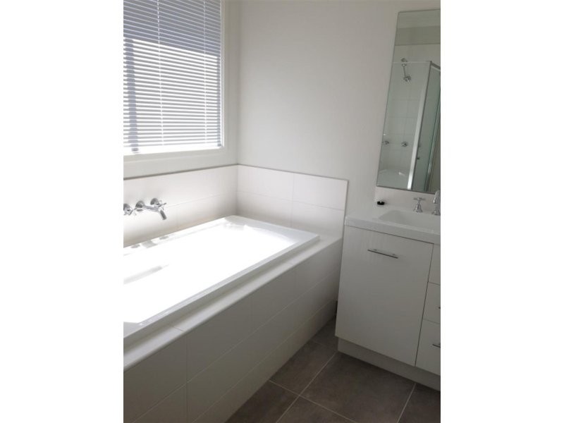 110 James Melrose Drive, Brookfield VIC 3338