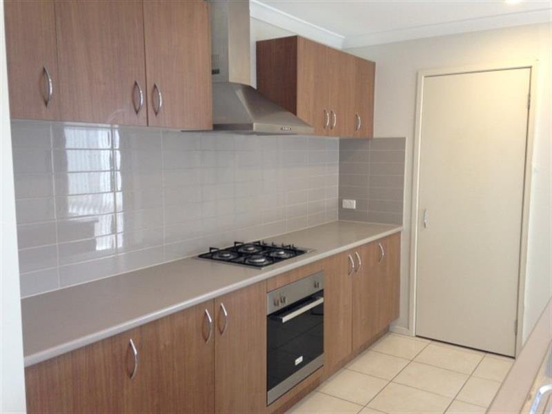 8 Bunker Circuit, Deer Park VIC 3023