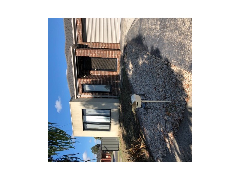 28 Tiverton Park Way, Derrimut VIC 3030