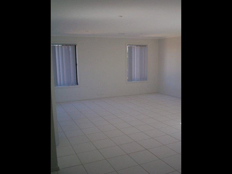 80 Duncombe Park Way, Deer Park VIC 3023