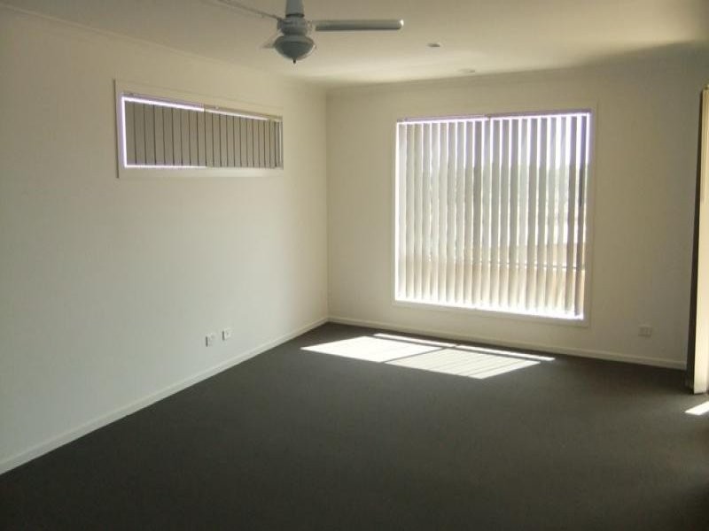 11 Foothills Street, Doreen VIC 3754