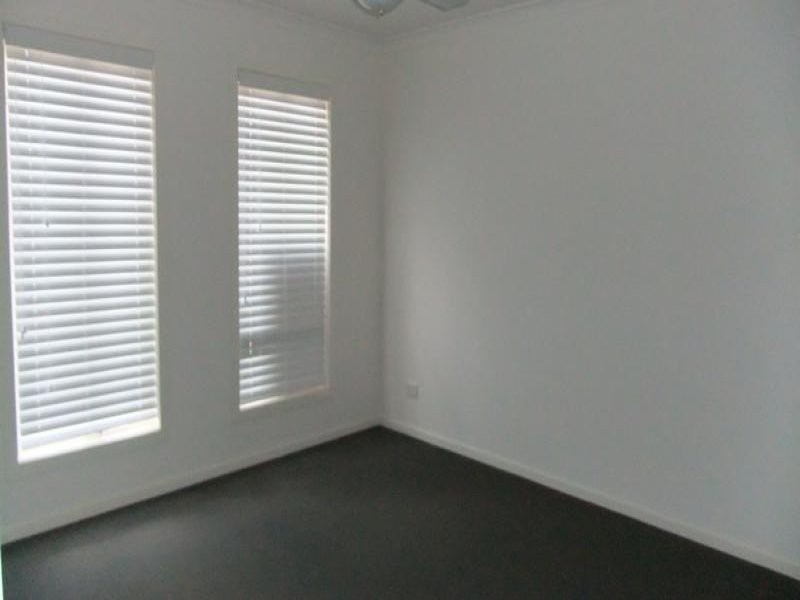 11 Foothills Street, Doreen VIC 3754