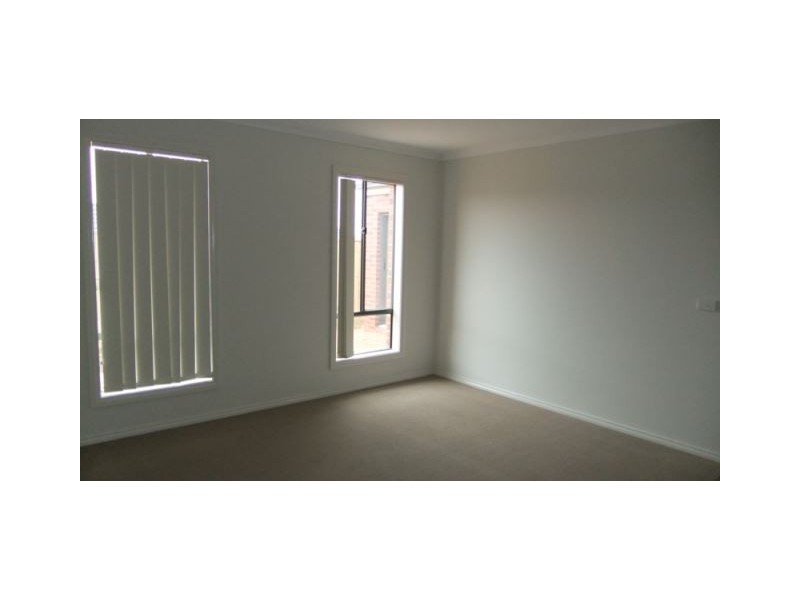 120 Phillip Drive, Sunbury VIC 3429