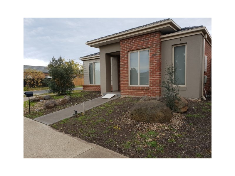 193 Saltwater Promenade, Point Cook VIC 3030