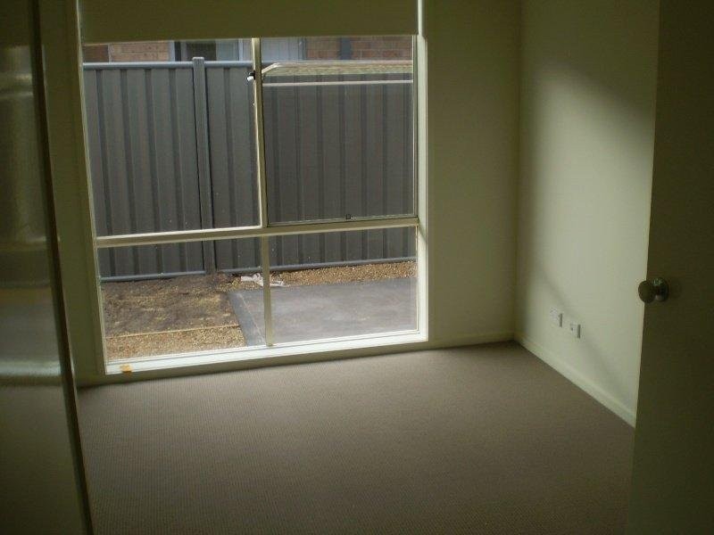 65 Duncombe Park Way, Deer Park VIC 3023