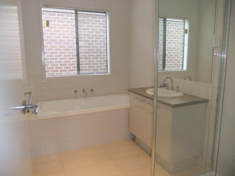 13 Edge View, Point Cook VIC 3030