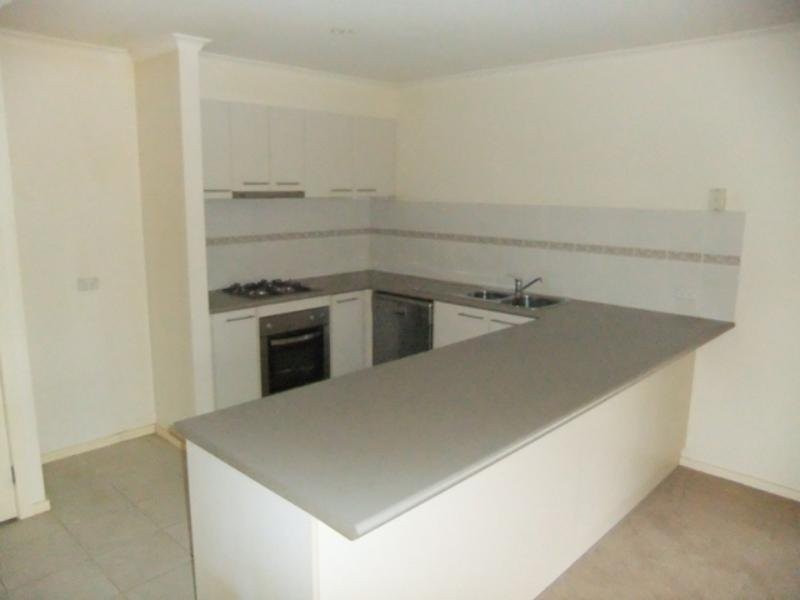 83 Lincoln Heath Boulevard, Point Cook VIC 3030