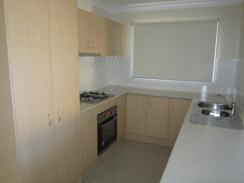 33 Ardenal Crescent, Lalor VIC 3075