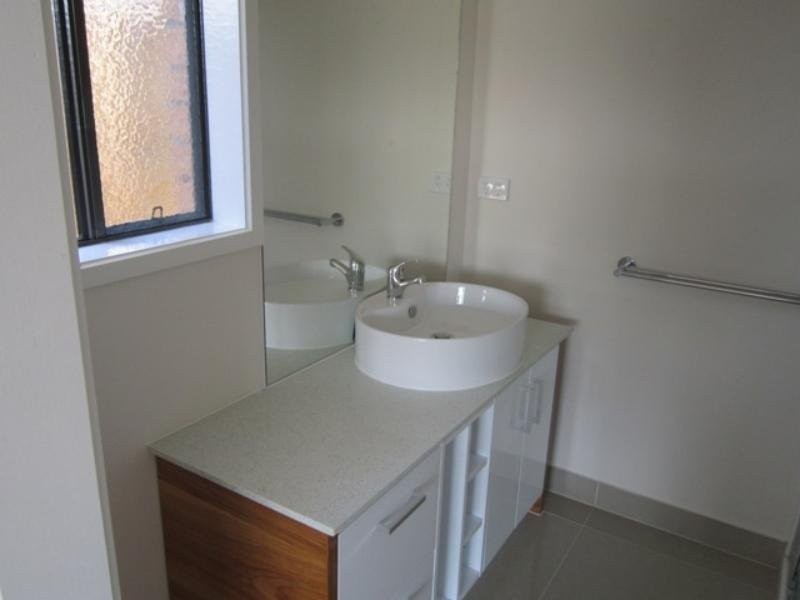 33 Ardenal Crescent, Lalor VIC 3075