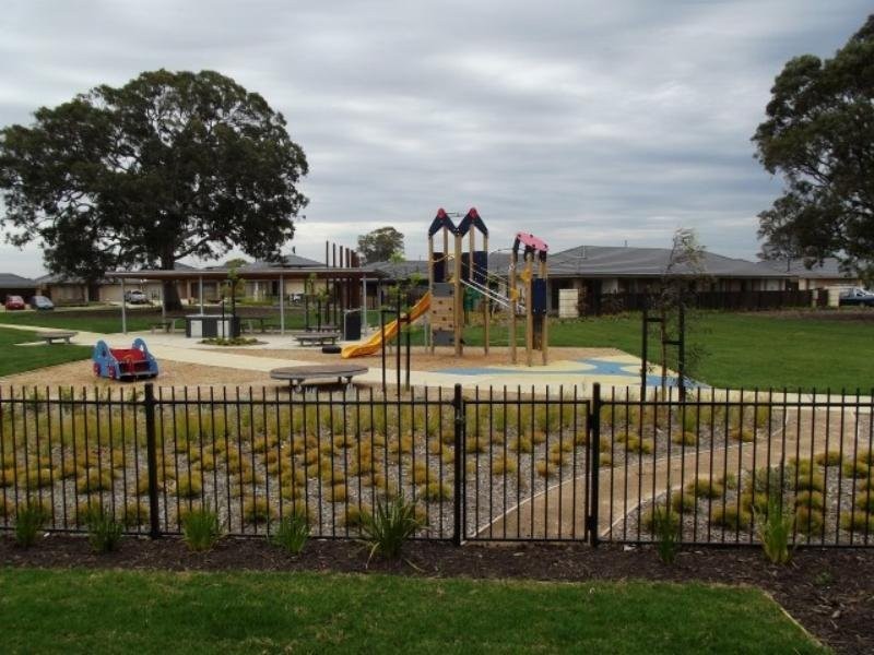 44 Warrego Circuit, Sandhurst VIC 3977