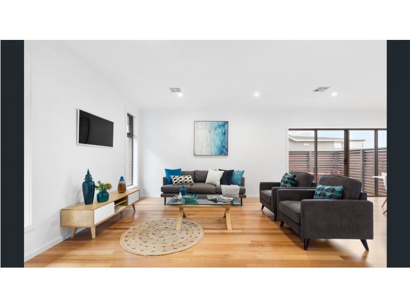 2/57 Loughnan Road, Ringwood VIC 3134