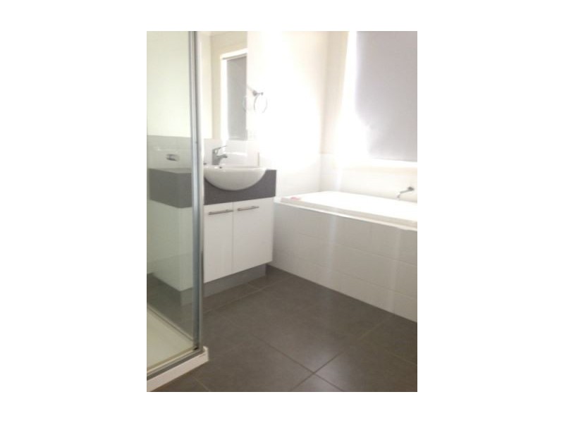 164 Phillip Drive, Sunbury VIC 3429