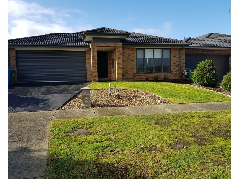 134 William Thwaites Boulevard, Cranbourne North VIC 3977