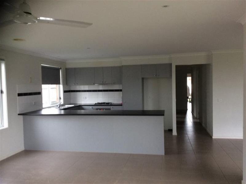 9 Galeff Avenue, Truganina VIC 3029