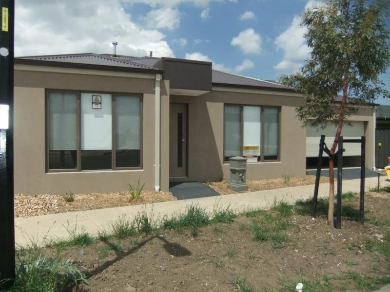 17 Daymar Circuit, Craigieburn VIC 3064