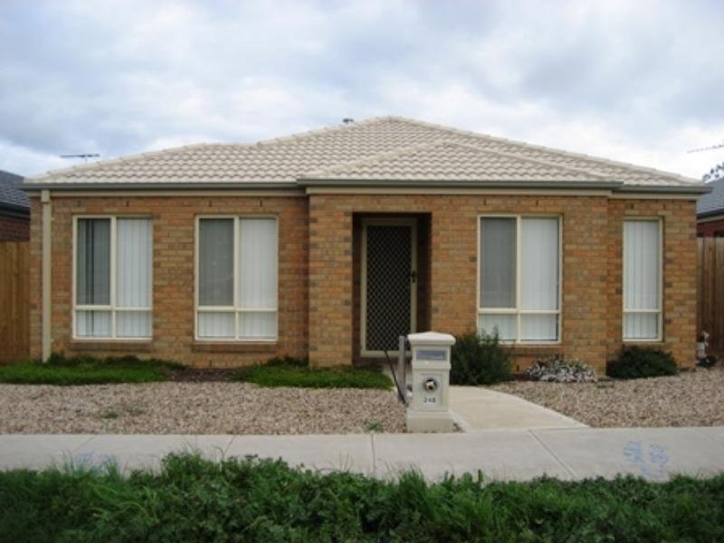 248 The Lakes Boulevard, South Morang VIC 3752