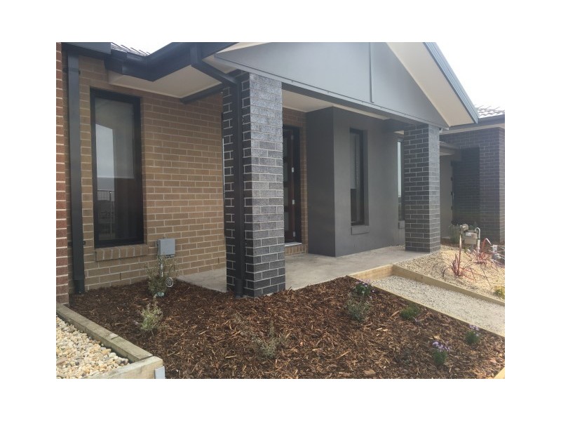 14 Tuin Walk, Wollert VIC 3750