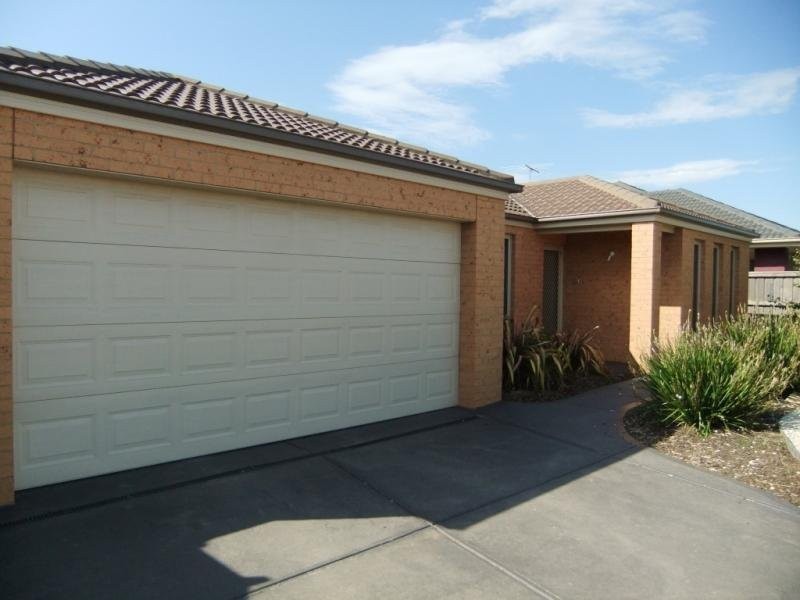 6 Banilla Court, Point Cook VIC 3030