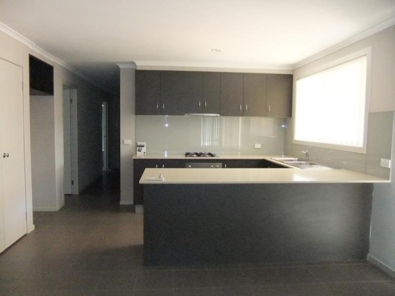 6 Banilla Court, Point Cook VIC 3030
