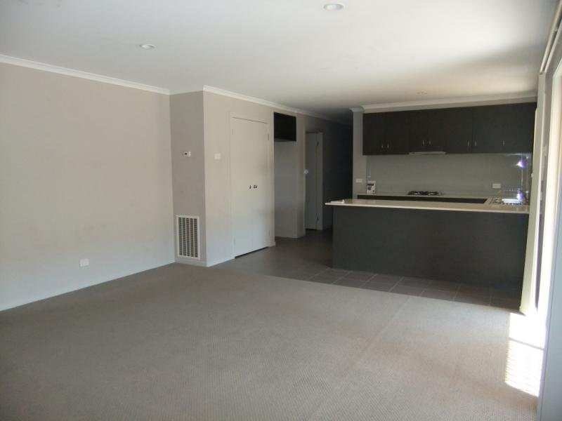 6 Banilla Court, Point Cook VIC 3030