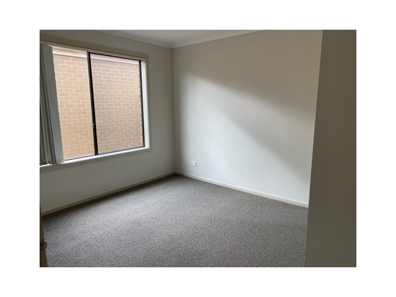 4 Flower Gum Crescent, Tarneit VIC 3029