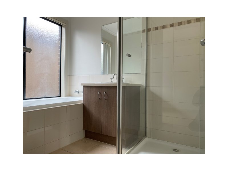 4 Flower Gum Crescent, Tarneit VIC 3029