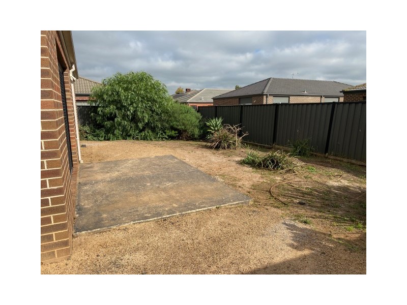 4 Flower Gum Crescent, Tarneit VIC 3029