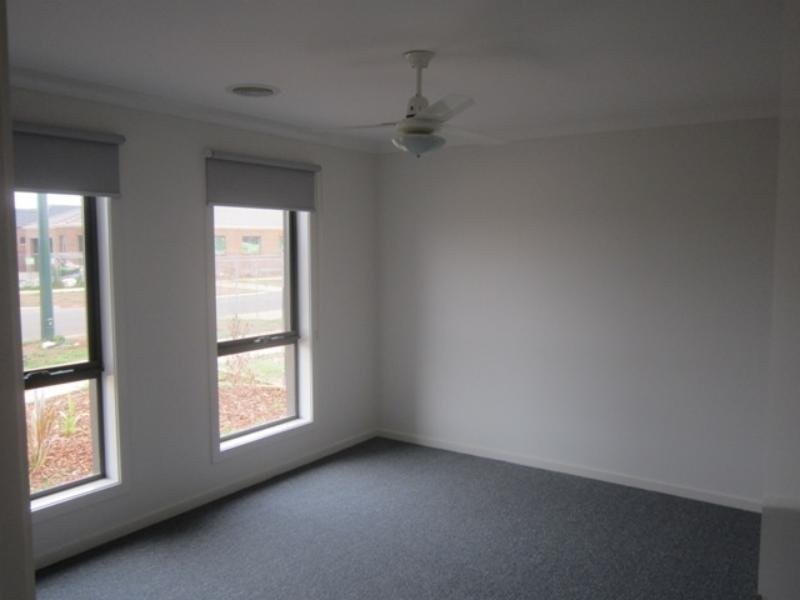 163 Botanica Springs Boulevard, Brookfield VIC 3338