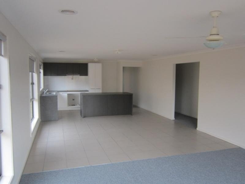 163 Botanica Springs Boulevard, Brookfield VIC 3338