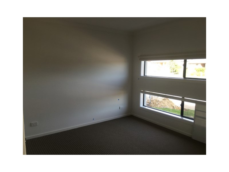161 Mountainview Boulevard, Cranbourne North VIC 3977