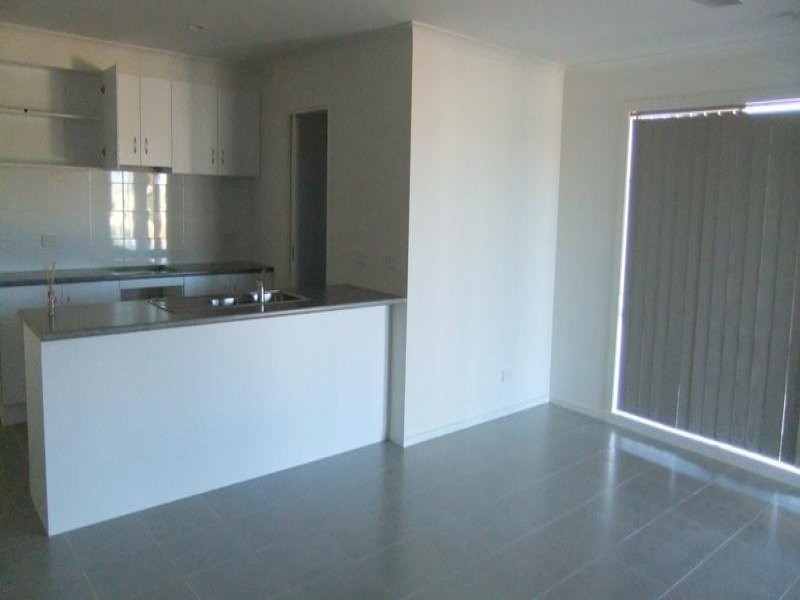 10 Longmire Court, Sunbury VIC 3429