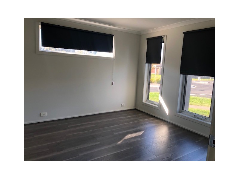 25 Pioneer Drive, Deer Park VIC 3023