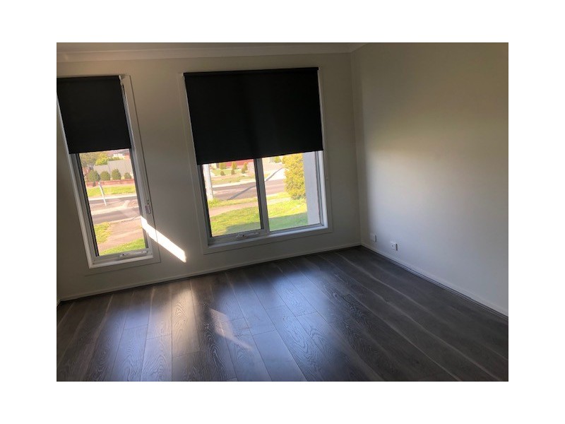 25 Pioneer Drive, Deer Park VIC 3023