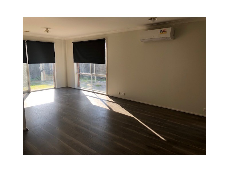 25 Pioneer Drive, Deer Park VIC 3023