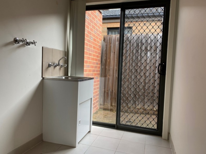 270 The Lakes Boulevard, South Morang VIC 3752