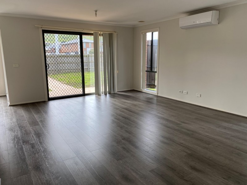 270 The Lakes Boulevard, South Morang VIC 3752