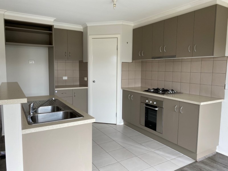 270 The Lakes Boulevard, South Morang VIC 3752