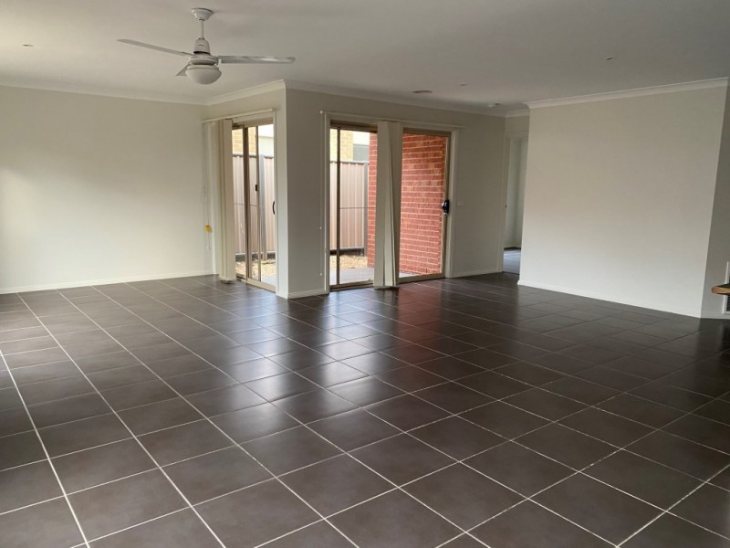 186 Riversdale Drive, Tarneit VIC 3029