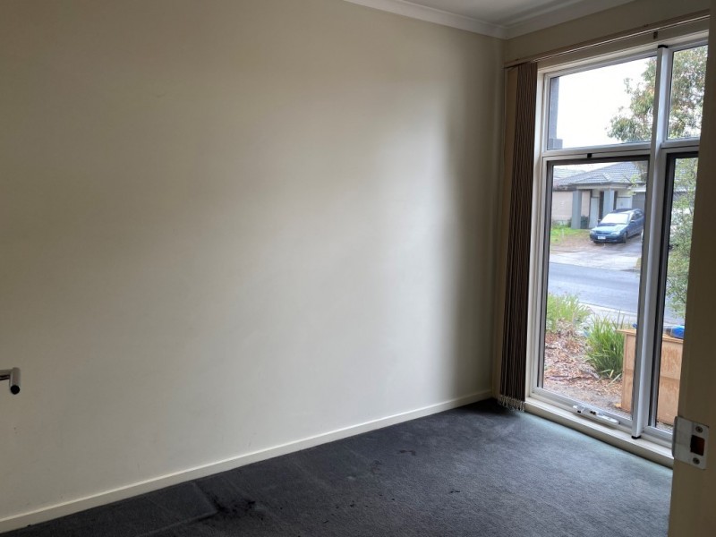 28 Howard Place, Deer Park VIC 3023